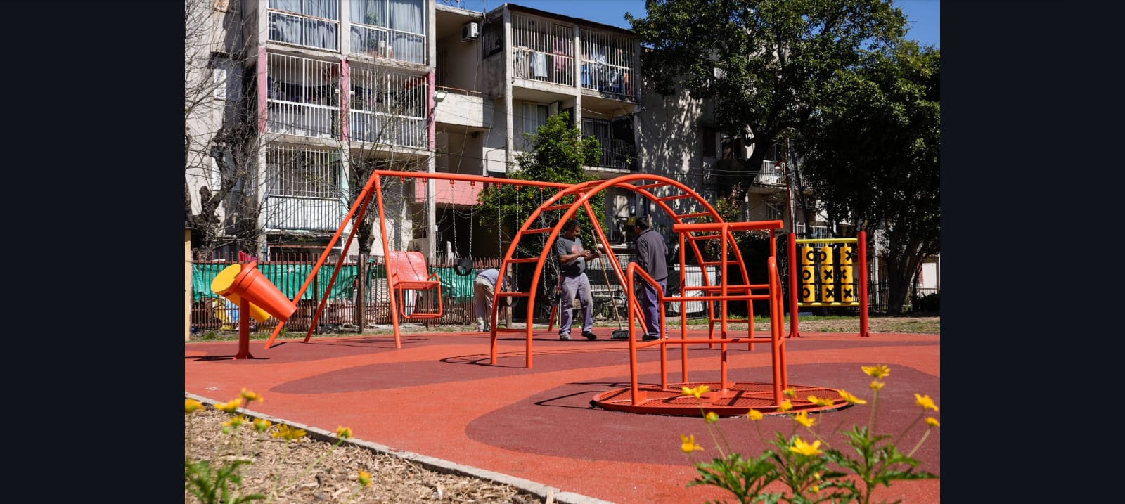 Plaza 6